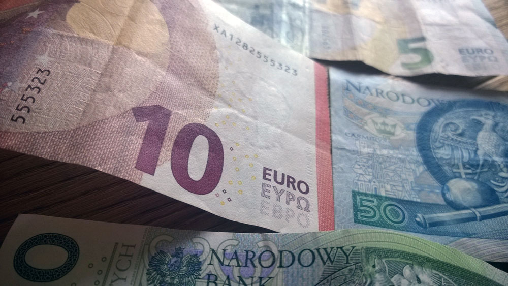 Euro- und Zloty-Geldscheine