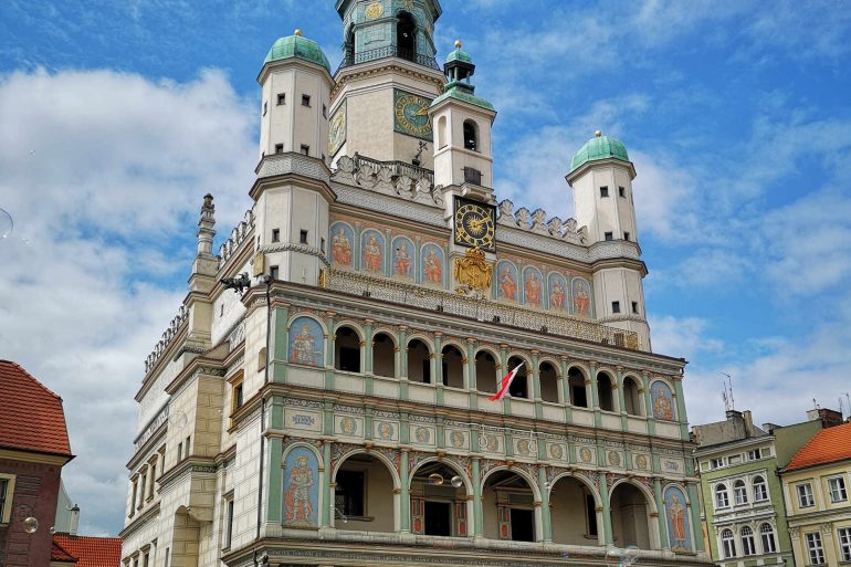 Zu sehen ist das Posener Rathaus, Bild: Maciej Olanicki