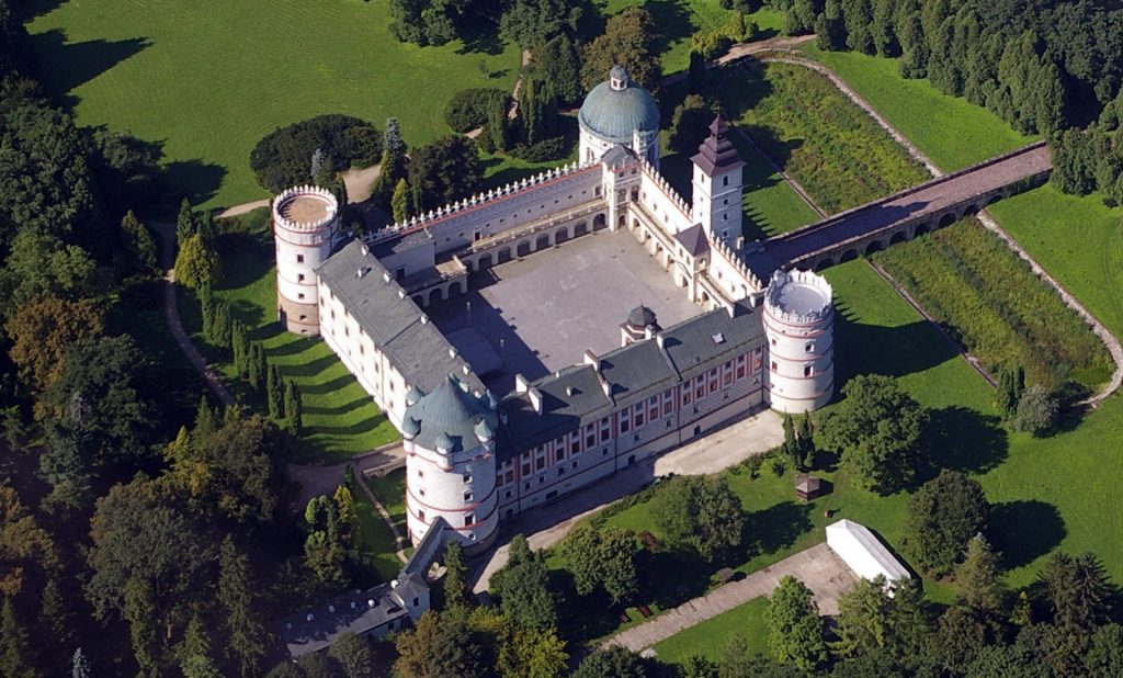 Zu sehen ist die Renaissance-Burg Krasiczyn, Bild: Loboviusz