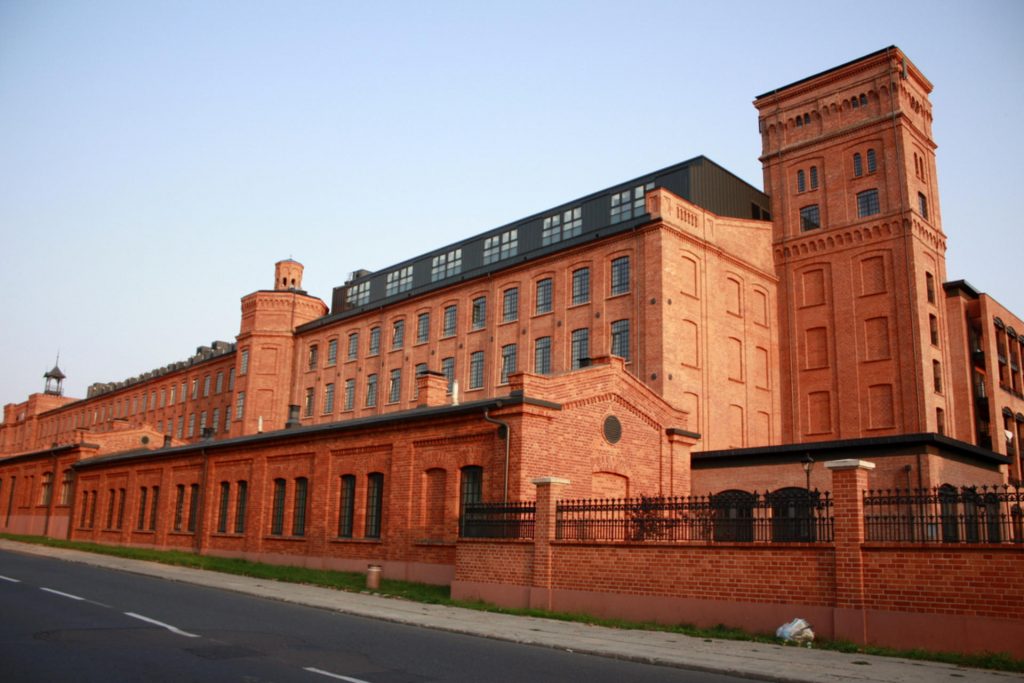 Zu sehen sind Lofts in der alten Scheibler-Fabrik in Łódź, Bild: Olchasosna