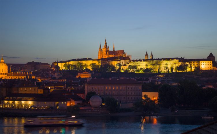 Zu sehen ist das Prager Schloss, Bild: Godot13