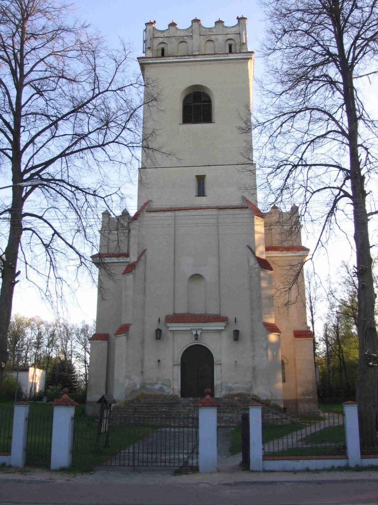 Zu sehen ist eine Katholische Kirche in Białowieża, Bild: Julo