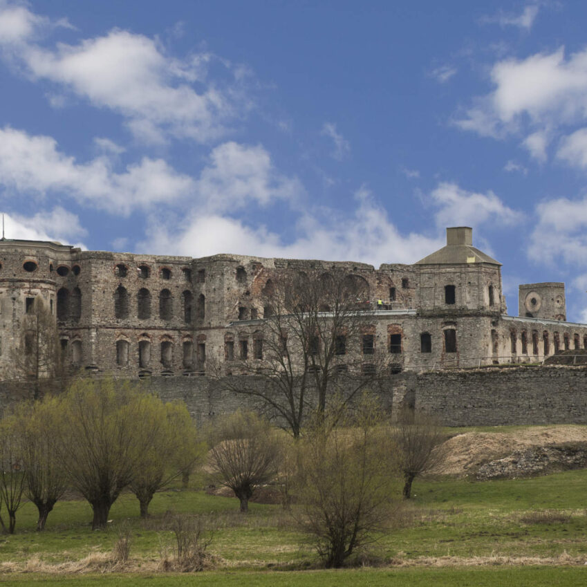 Zu sehen ist die Schlossruine in Krzyżtopór, Bild: Ccchudyyy