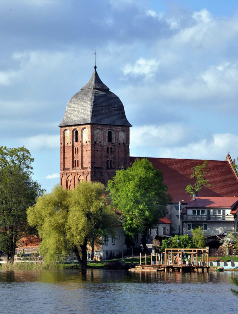 Zu sehen ist die Evangelische Kirche in Passenheim (Pasym), Bild: Halibutt